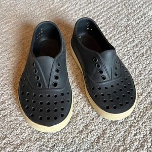 Navy Native Shoes. Size 10 toddler